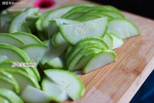 简单的吃瓜方法,解锁夏日消暑新姿势