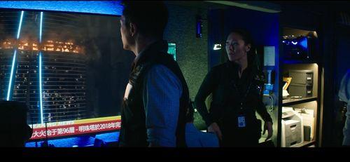 警察在吃瓜视频