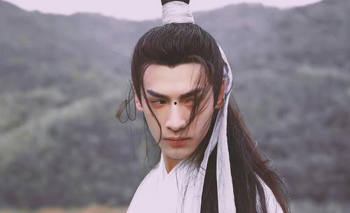 吃瓜润玉,揭秘宫廷美食背后的宫廷秘闻