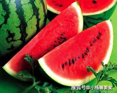 天冷了吃瓜,天冷了，一起来享受美味瓜果时光”