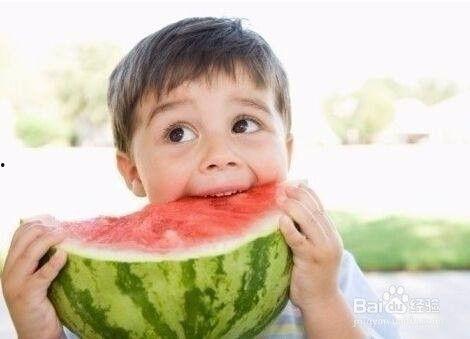 小孩吃毛瓜过敏,警惕常见食物引发的健康危机