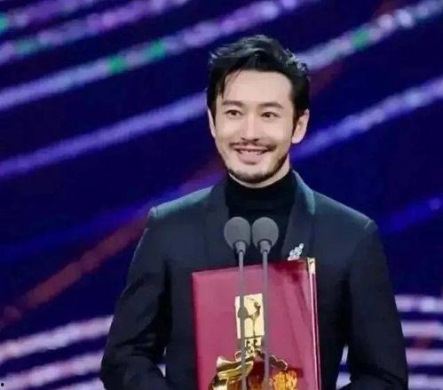 黄晓明吃瓜群众评价,网友热议，吃瓜群众评价两极分化