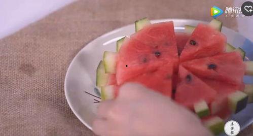 手撕瓜怎么吃,轻松解锁夏日清新美味