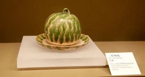 古代人吃瓜画面,穿越千年的消暑风情