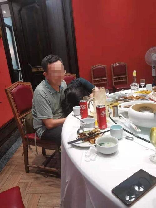 周某吃瓜群众,吃瓜群众的视角解读娱乐圈风云