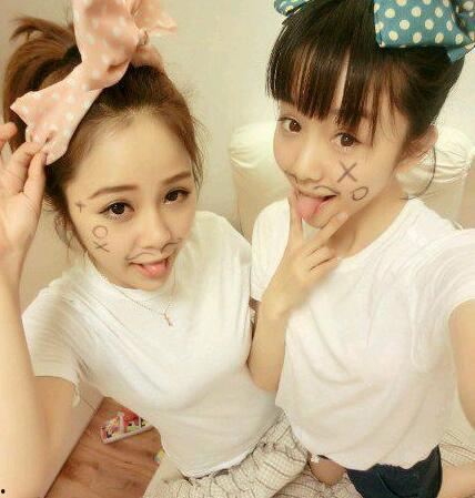 吃瓜头像同款姐妹,揭秘吃瓜头像同款姐妹的时尚魅力