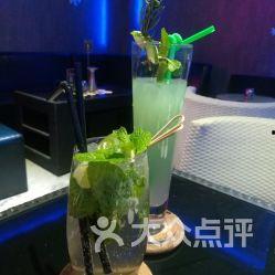 深圳ic酒吧吃瓜,揭秘网红酒吧的吃瓜现场